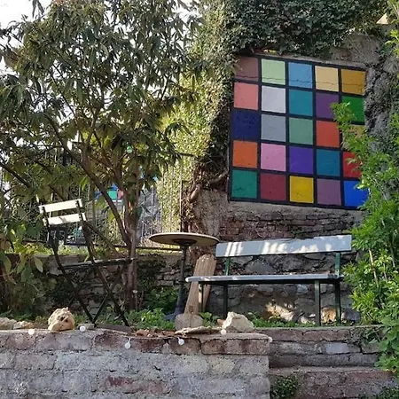Апартаменты Komfortable Mit Garten Im Zentrum Von Грац