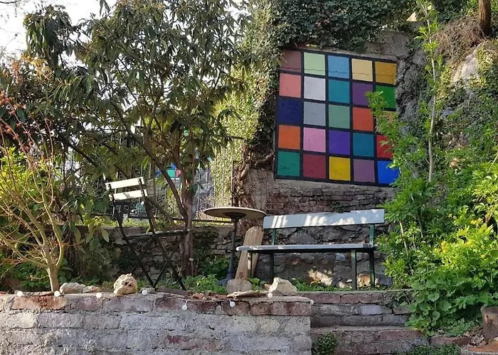 Апартаменты Komfortable Mit Garten Im Zentrum Von Грац